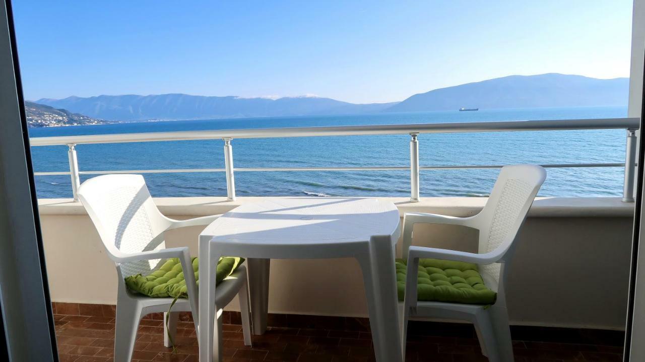 On The Beach Vlore Exterior photo